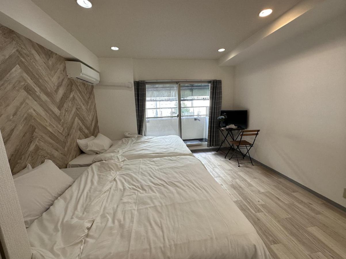 Yuri Guest House Osaka Exterior photo